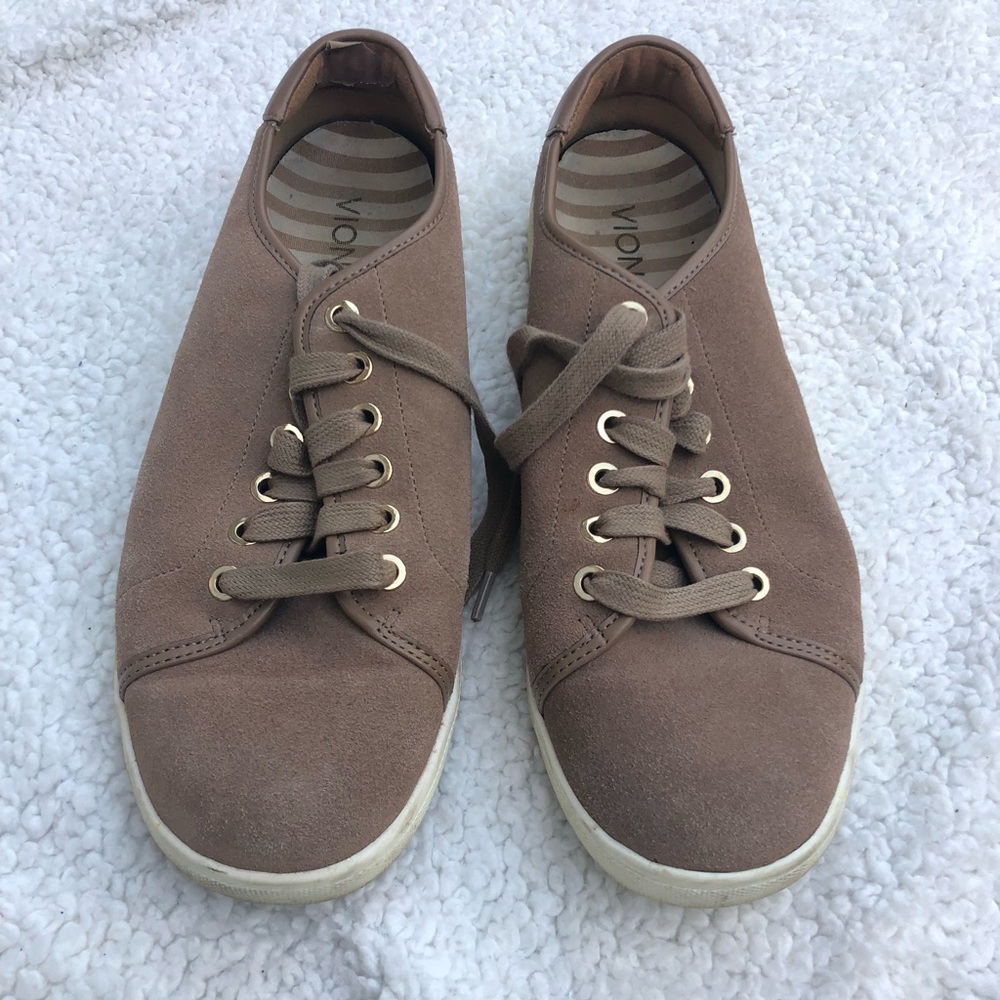 Vionic Sneakers